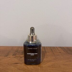 SAND + FOG Marshmallow Skies Eau de Parfum Oil - Black